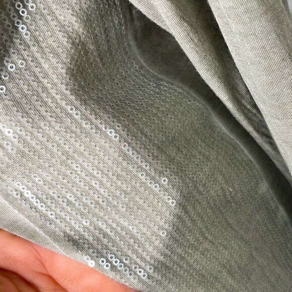 Crosby Lightweight Soft Top with Sequins Sides Shirt Boho Size Small Oversized - Picture 2 of 8